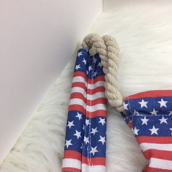 NWOT Anna & Ava Soho Sling Backpack Patriotic Stars Stripes Hobo Bag Tote Pool - Picture 6 of 6